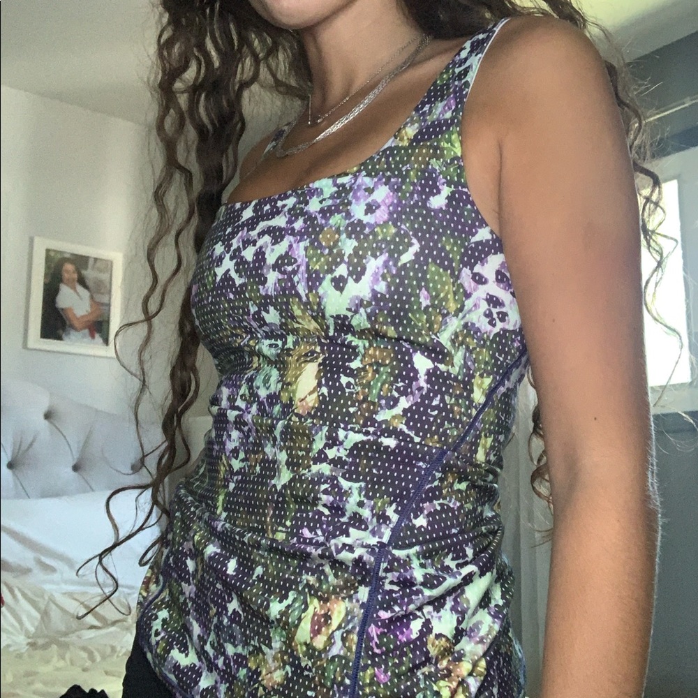 Lululemon active top